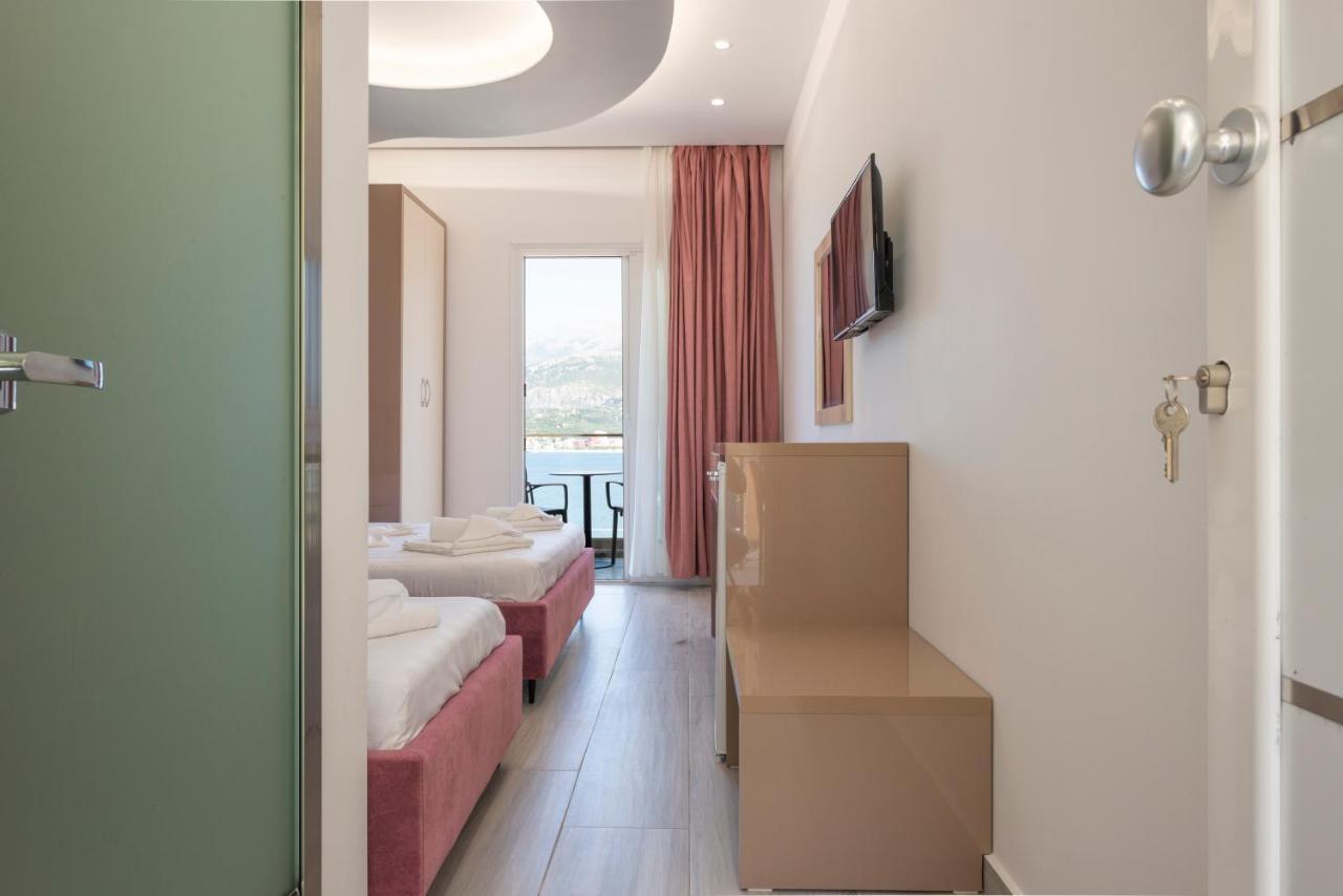 Seaside Отель 3*